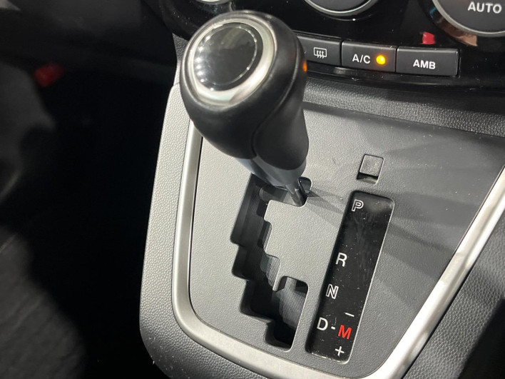 2014 Mazda Premacy DBA-CWFFW (UW-69f56a73e3439)[25]