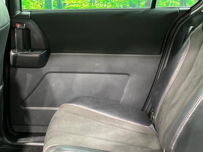 2014 Mazda Premacy DBA-CWFFW (UW-69f56a73e3439)[15]