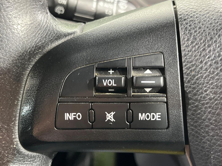 2014 Mazda Premacy DBA-CWFFW (UW-69f56a73e3439)[24]