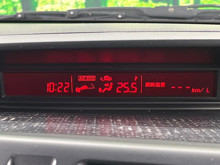 2014 Mazda Premacy DBA-CWFFW (UW-69f56a73e3439)[27]