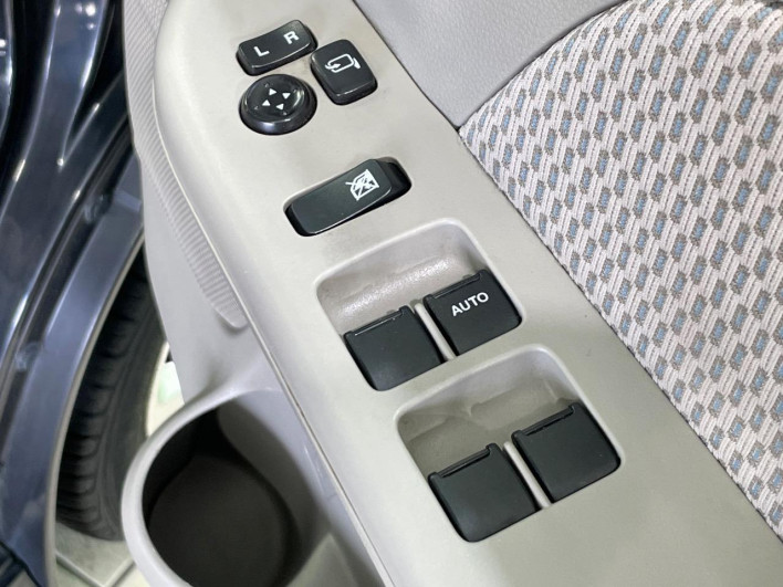 2015 Suzuki Every Wagon ABA-DA17W (UW-69f56a75cefc0)[23]