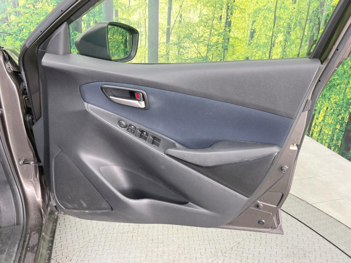 2015 Mazda Demio DBA-DJ3FS (UW-69f56a7749fe9)[27]
