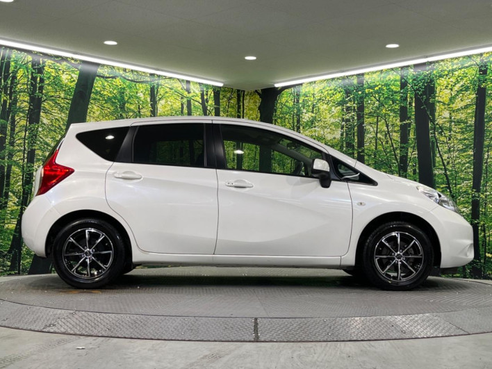 2013 Nissan Note DBA-E12 (UW-69f56a7b1a628)[9]