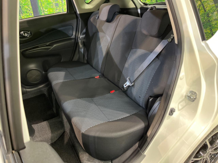 2013 Nissan Note DBA-E12 (UW-69f56a7b1a628)[14]