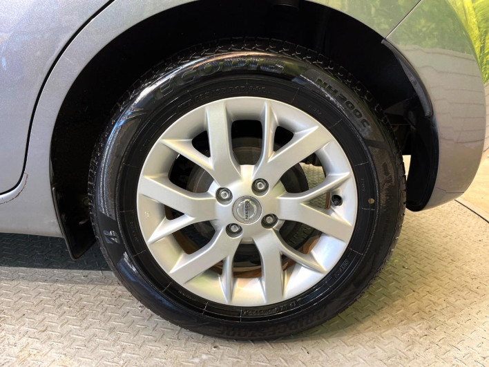 2015 Nissan Note DBA-E12 (UW-69f56a7ba5f54)[20]