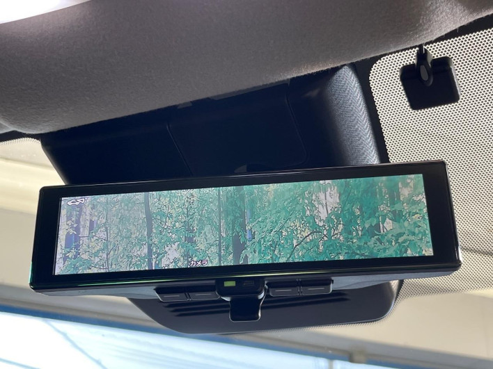 2022 Nissan Note 6AA-E13 (UW-69f56a7f28fdf)[14]