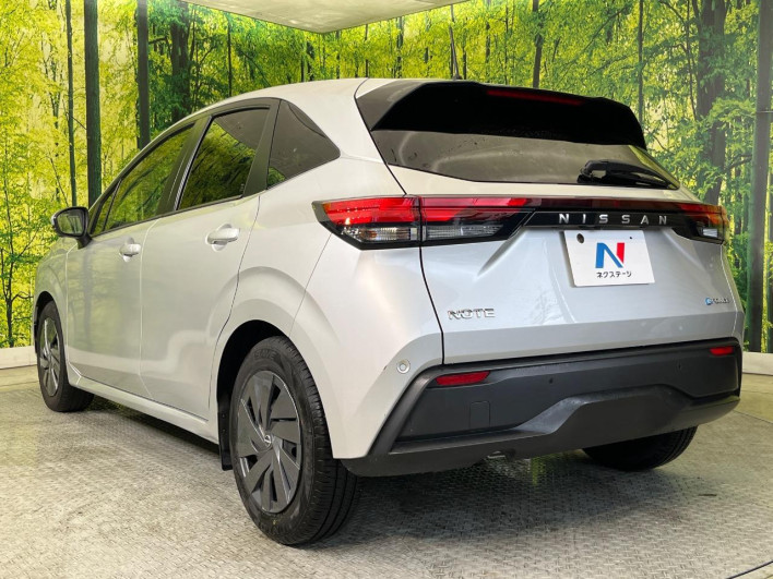 2022 Nissan Note 6AA-E13 (UW-69f56a7f28fdf)[9]