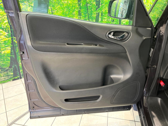 2011 Nissan Serena DBA-FC26 (UW-69f56a80a0408)[14]