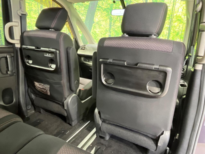 2012 Nissan Serena DBA-FNC26 (UW-69f56a866c2df)[19]