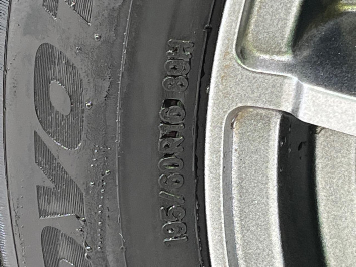 2012 Nissan Serena DBA-FNC26 (UW-69f56a866c2df)[14]