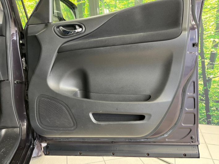 2012 Nissan Serena DBA-FNC26 (UW-69f56a866c2df)[17]