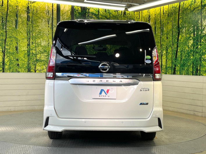 2016 Nissan Serena DAA-GFC27 (UW-69f56a8e02b22)[29]