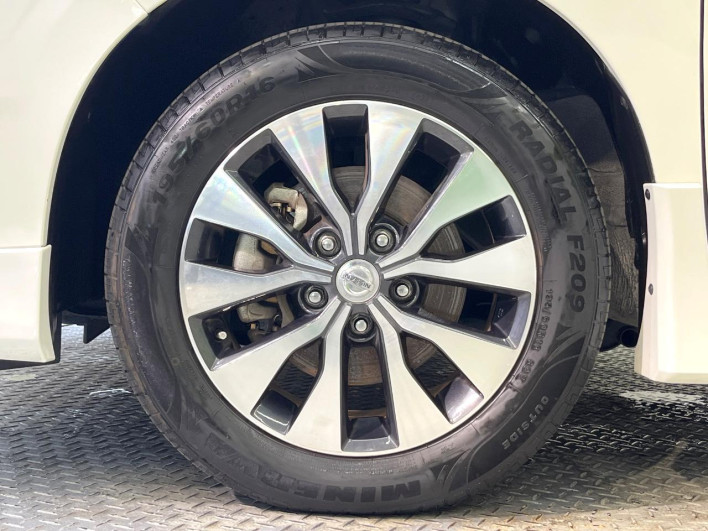 2016 Nissan Serena DAA-GFC27 (UW-69f56a8e02b22)[22]