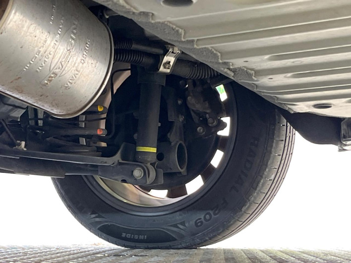 2016 Nissan Serena DAA-GFC27 (UW-69f56a8e02b22)[20]