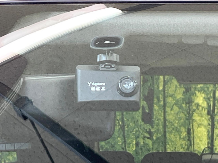 2016 Nissan Serena DAA-GFC27 (UW-69f56a8e02b22)[5]