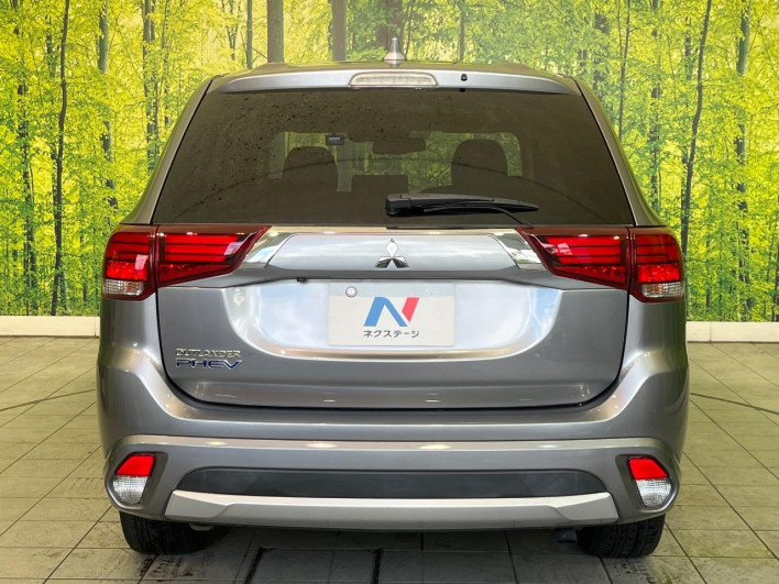 2017 Mitsubishi OUTLANDER PHEV DLA-GG2W (UW-69f56a97b51e7)[22]