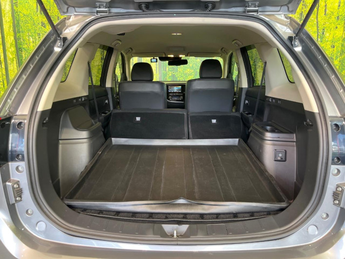 2017 Mitsubishi OUTLANDER PHEV DLA-GG2W (UW-69f56a97b51e7)[25]