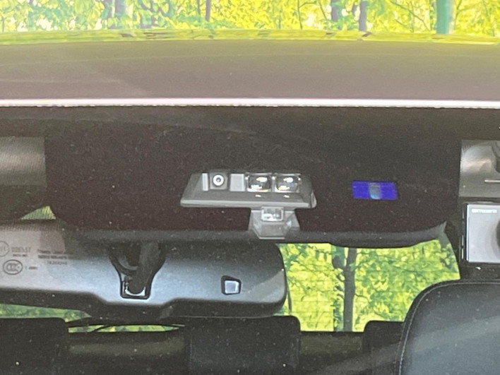 2017 Mitsubishi OUTLANDER PHEV DLA-GG2W (UW-69f56a97b51e7)[11]
