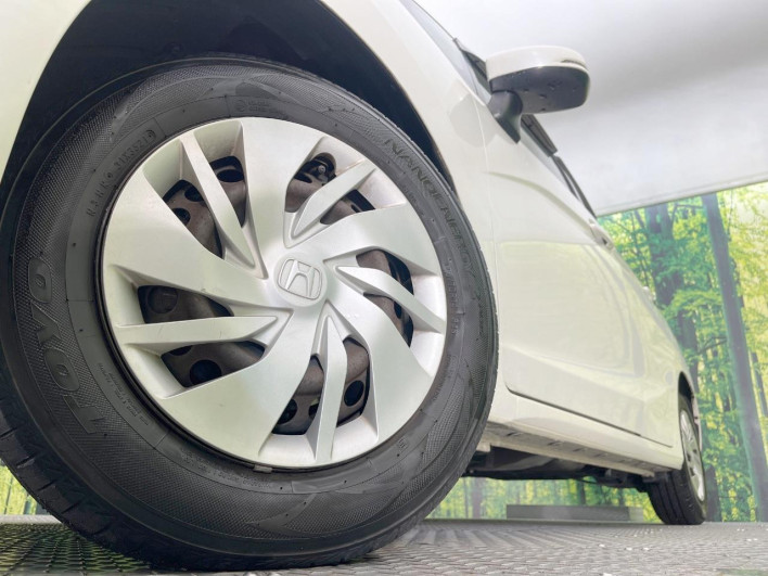 2013 Honda Fit DBA-GK3 (UW-69f56a9c91d8b)[8]