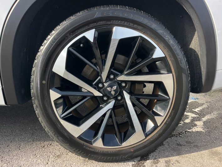 2022 Mitsubishi OUTLANDER PHEV 5LA-GN0W (UW-69f56a9d4879e)[11]