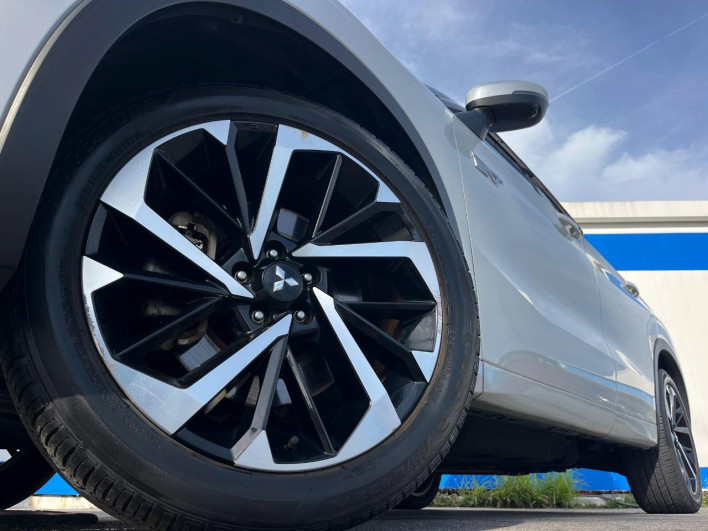 2022 Mitsubishi OUTLANDER PHEV 5LA-GN0W (UW-69f56a9d4879e)[7]