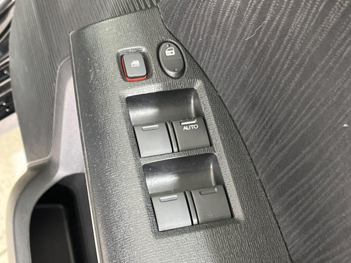 2013 Honda Freed hybrid DAA-GP3 (UW-69f56a9e552a1)[17]