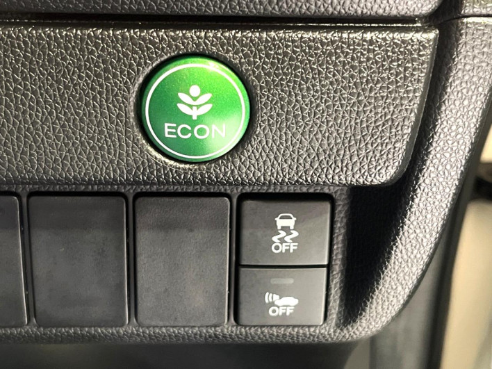2013 Honda Fit Hybrid DAA-GP5 (UW-69f56a9ecc93d)[21]