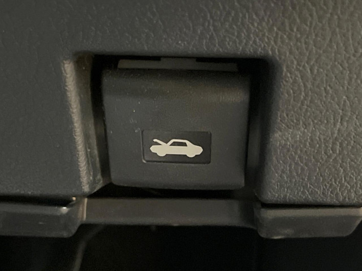2018 Lexus RX DAA-GYL20W (UW-69f56aad67dd8)[17]