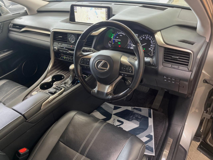 2018 Lexus RX DAA-GYL20W (UW-69f56aad67dd8)[12]