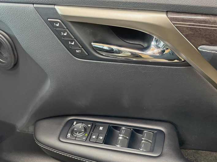 2018 Lexus RX DAA-GYL20W (UW-69f56aad67dd8)[11]