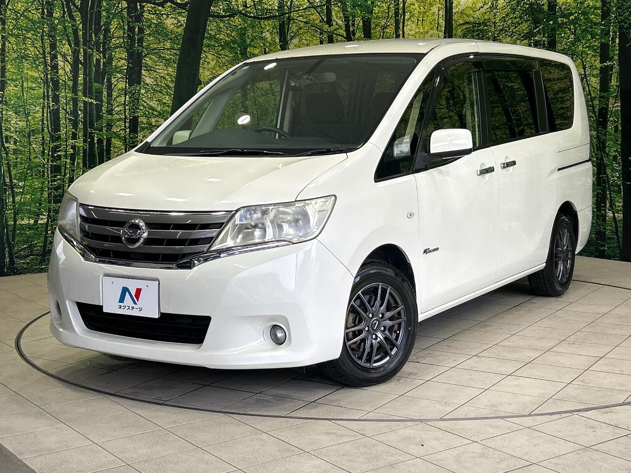 2013 Nissan Serena DAA-HC26