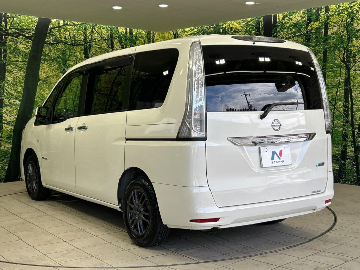 2013 Nissan Serena DAA-HC26 (UW-69f56ab0a3077)[22]