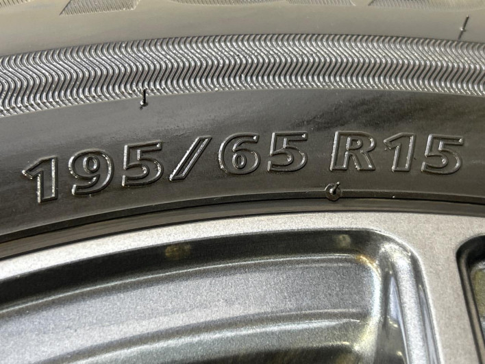 2013 Nissan Serena DAA-HC26 (UW-69f56ab0a3077)[10]