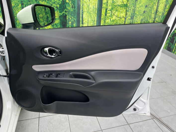 2017 Nissan Note DAA-HE12 (UW-69f56ab1039da)[22]