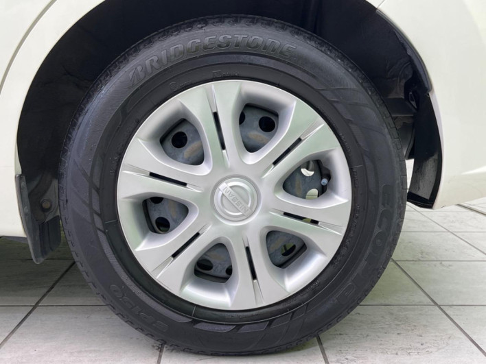 2017 Nissan Note DAA-HE12 (UW-69f56ab1039da)[10]