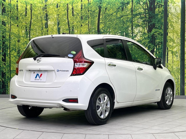 2017 Nissan Note DAA-HE12 (UW-69f56ab1039da)[27]