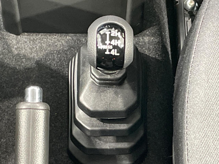 2024 Suzuki Jimny Sierra 3BA-JB74W (UW-69f56aca62d11)[28]