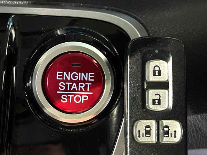 2013 Honda N-BOX CUSTOM DBA-JF1 (UW-69f56ace1f960)[11]