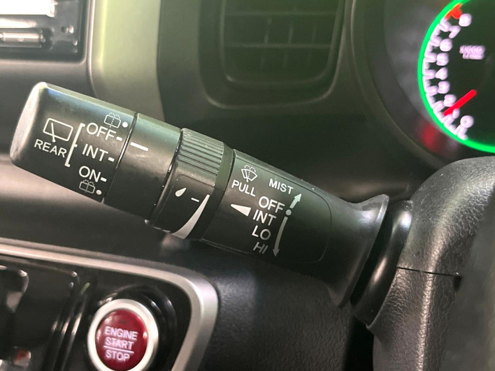 2015 Honda N-BOX DBA-JF1 (UW-69f56acf77f5b)[28]