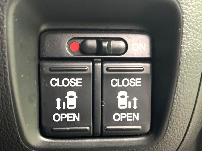 2015 Honda N-BOX DBA-JF1 (UW-69f56acf77f5b)[21]