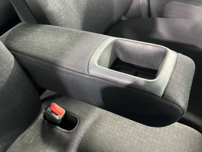 2017 Honda N-BOX CUSTOM DBA-JF1 (UW-69f56ad00982c)[24]