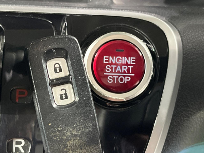 2017 Honda N-BOX CUSTOM DBA-JF1 (UW-69f56ad00982c)[6]