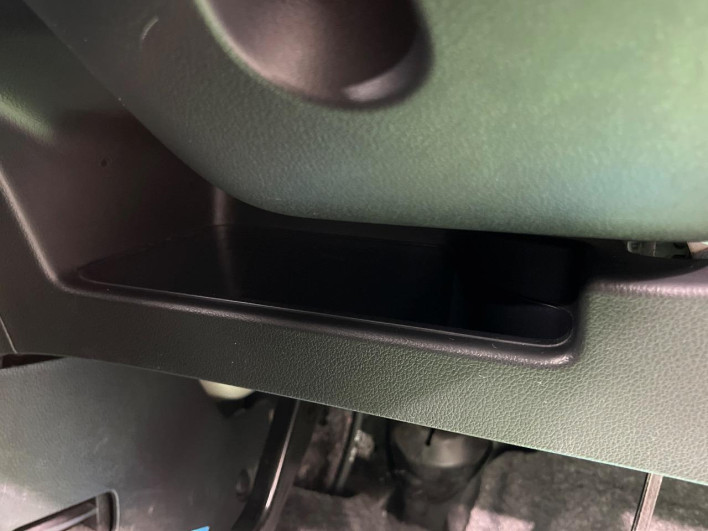 2017 Honda N-BOX CUSTOM DBA-JF1 (UW-69f56ad00982c)[14]