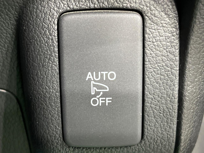 2017 Honda N-BOX CUSTOM DBA-JF1 (UW-69f56ad00982c)[7]
