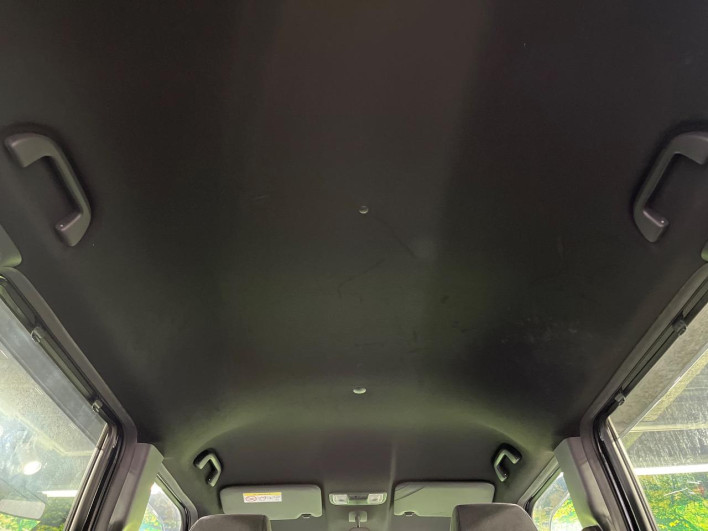 2017 Honda N-BOX CUSTOM DBA-JF3 (UW-69f56ad21fde8)[9]