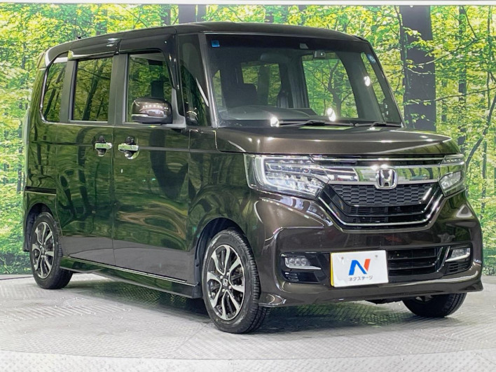 2018 Honda N-BOX CUSTOM DBA-JF3 (UW-69f56ad26680b)[14]