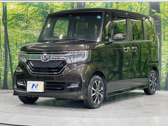 2018 Honda N-BOX CUSTOM DBA-JF3 (UW-69f56ad26680b)[12]