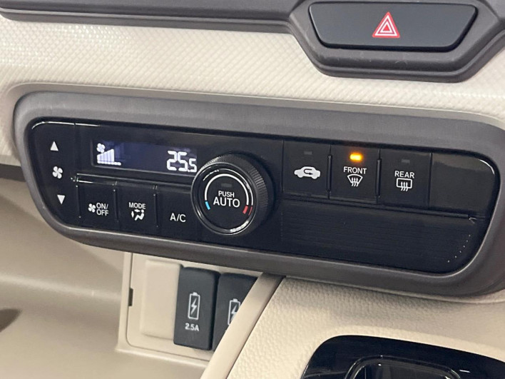 2018 Honda N-BOX DBA-JF3 (UW-69f56ad288ae6)[21]