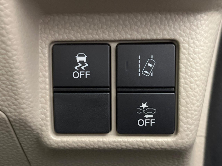 2018 Honda N-BOX DBA-JF3 (UW-69f56ad288ae6)[12]
