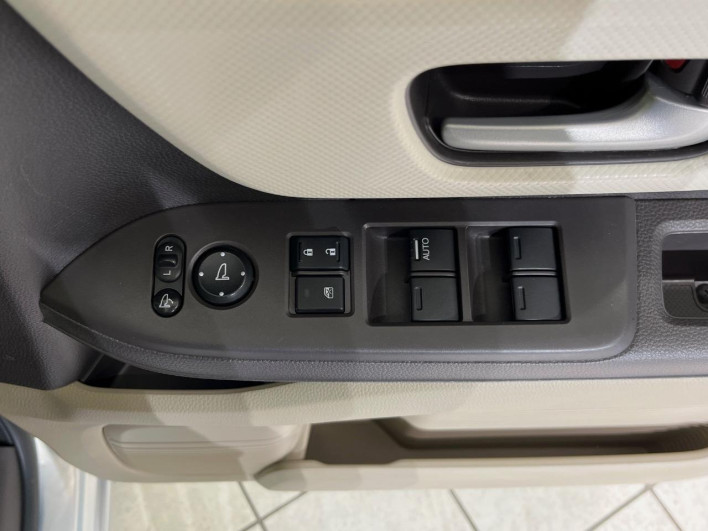2019 Honda N-BOX DBA-JF3 (UW-69f56ad38478b)[18]